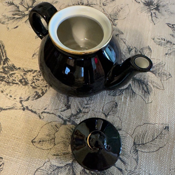 Hall Tea Pot Black with Gold Trim "Tea for One" Made in the USA" - Picture 3 of 9